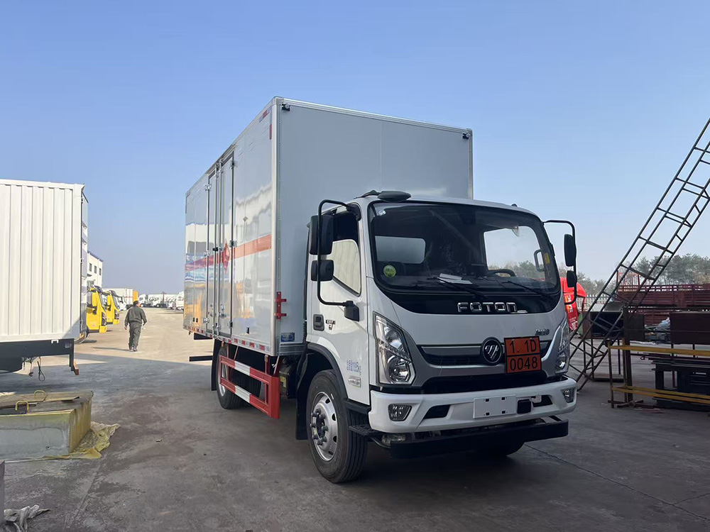 DCZ5120XQYBJ6型爆破器材運(yùn)輸車(chē)